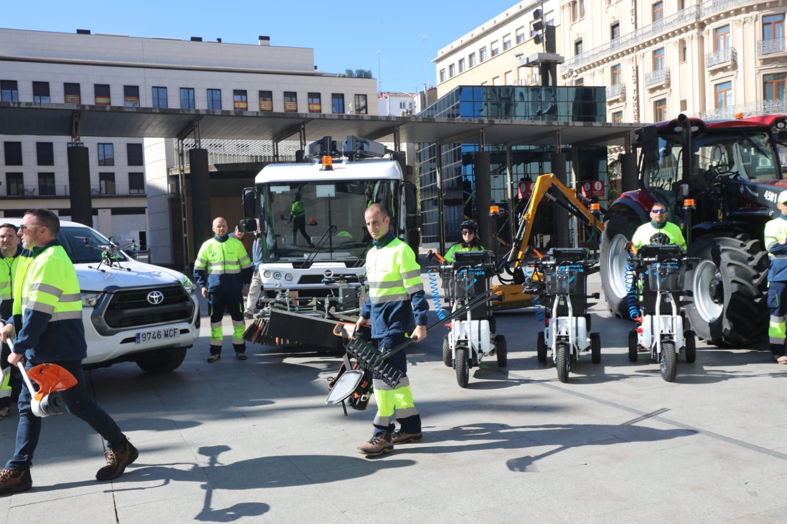 Zaragoza aumentará la limpieza de sus calles