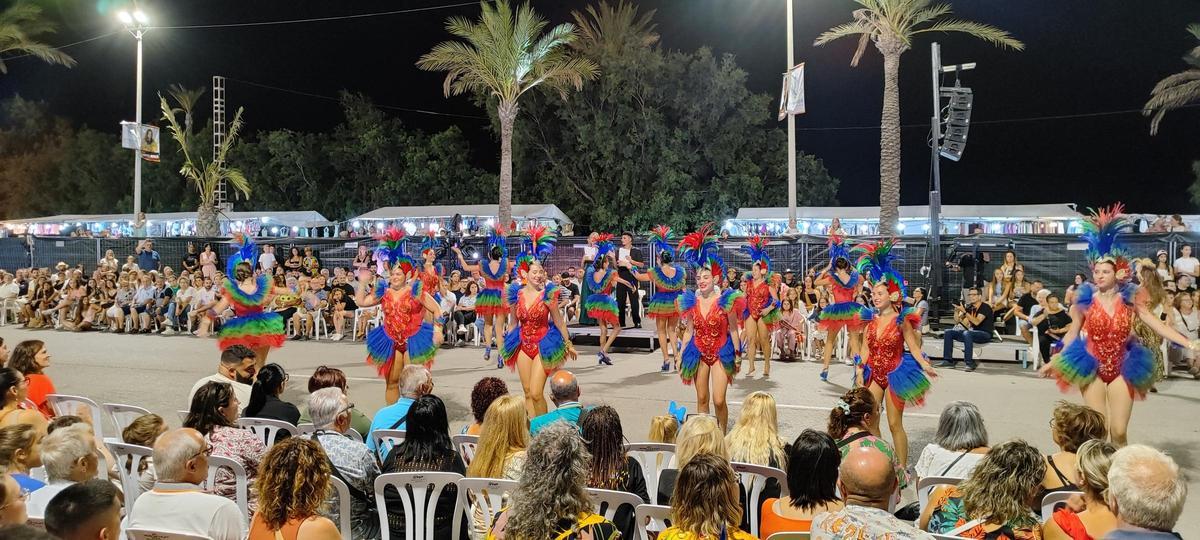 Colorido y fantasía deslumbraron a los asistentes a la gala.