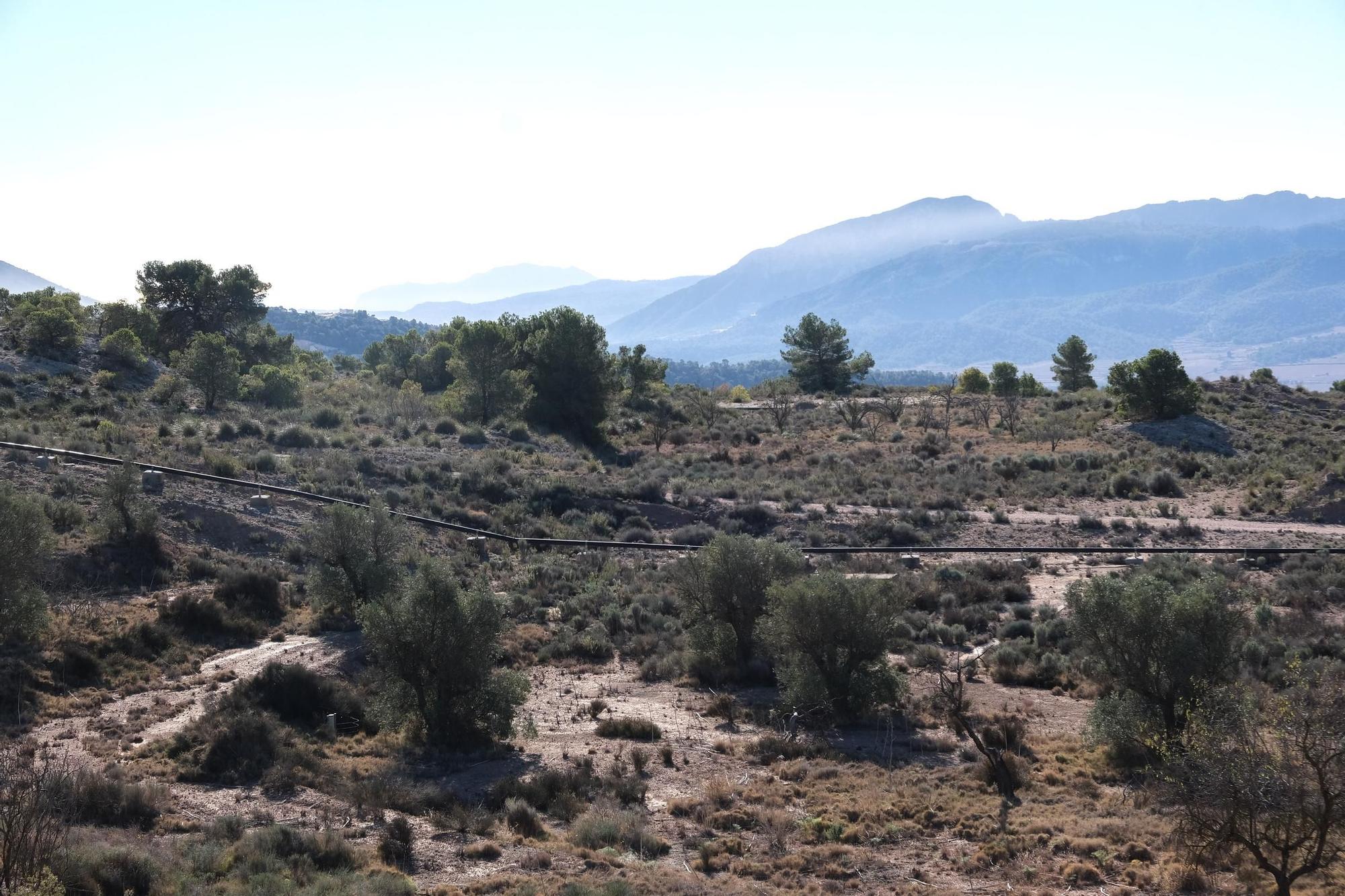 Así es el salmueroducto que traslada sal desde Pinoso hasta las Salinas de Torrevieja