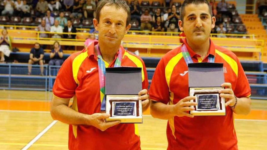 Vidal Sánchez y Eduardo Gimeno fueron homenajeados por su medalla en los Juegos Special Olimpics.