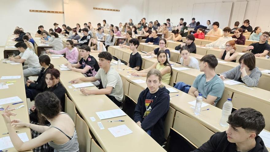 La selectividad gallega atrae a casi el doble de extranjeros que hace diez años