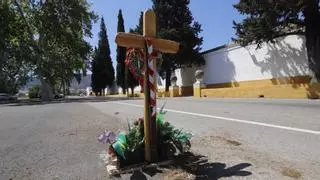 Vandalizan la cruz erigida en memoria de la víctima de un accidente  de tráfico en Xàtiva