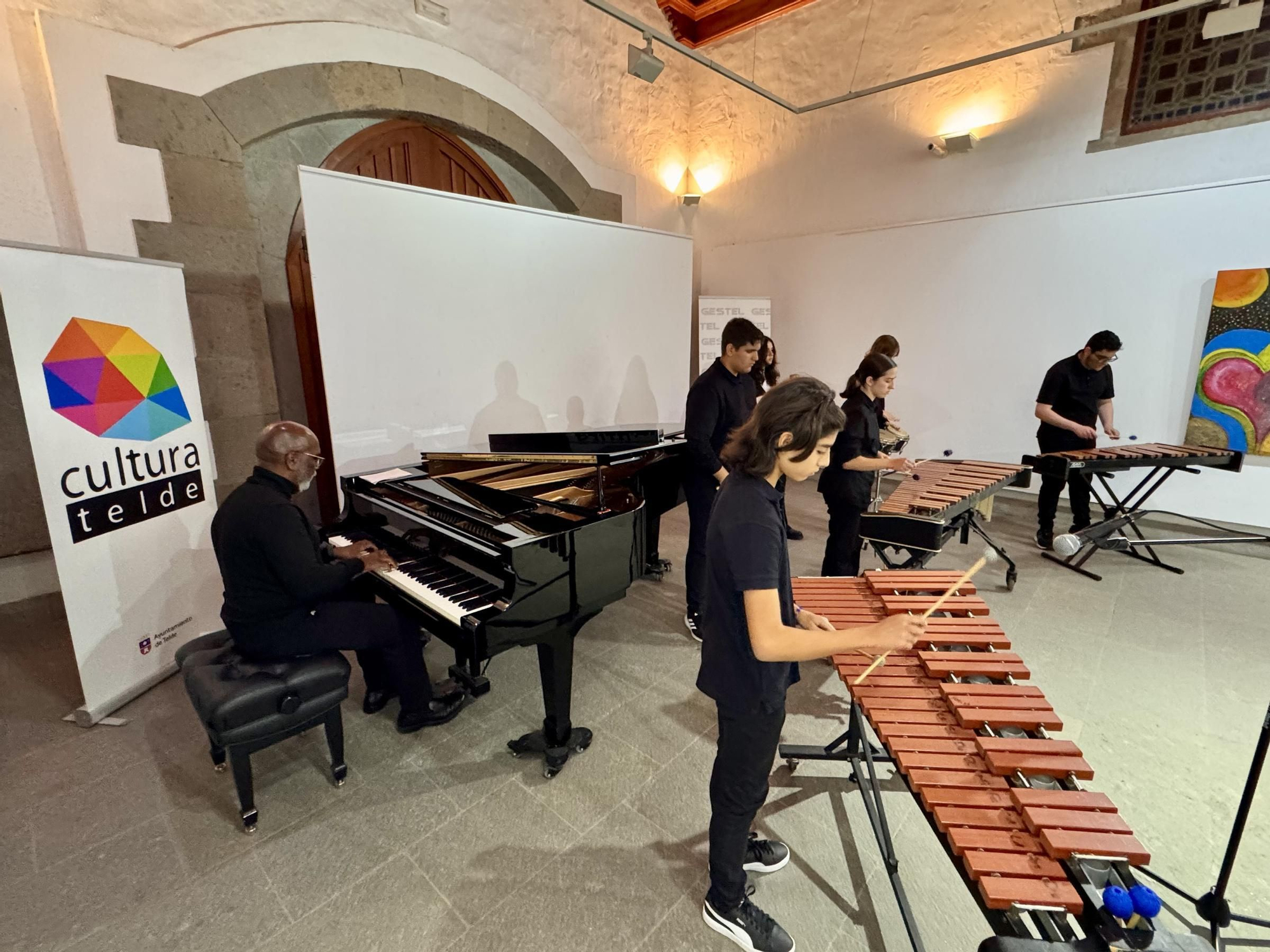 Exposición pictórica Conexión Latente en la Ermita de San Pedro Mártir