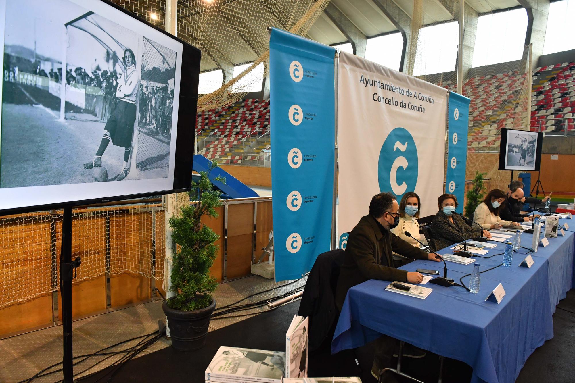 Presentación del libro 'Irene y las puertas del fútbol. Historia de una pionera'