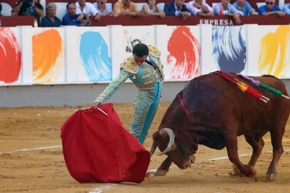 Enrique Ponce corta cuatro orejas