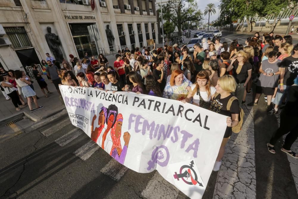 Manifestación contra la violencia patriarcal en Murcia