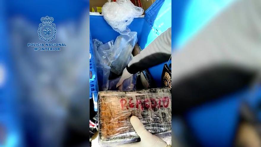 Diez detenidos por traficar con hachís oculto en paquetes desde Canarias