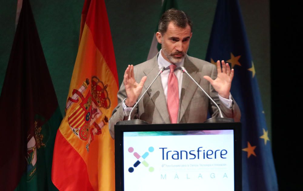 El rey Felipe VI inaugura la sexta edición del Foro Transfiere en el Palacio de Ferias y Congresos de Málaga.