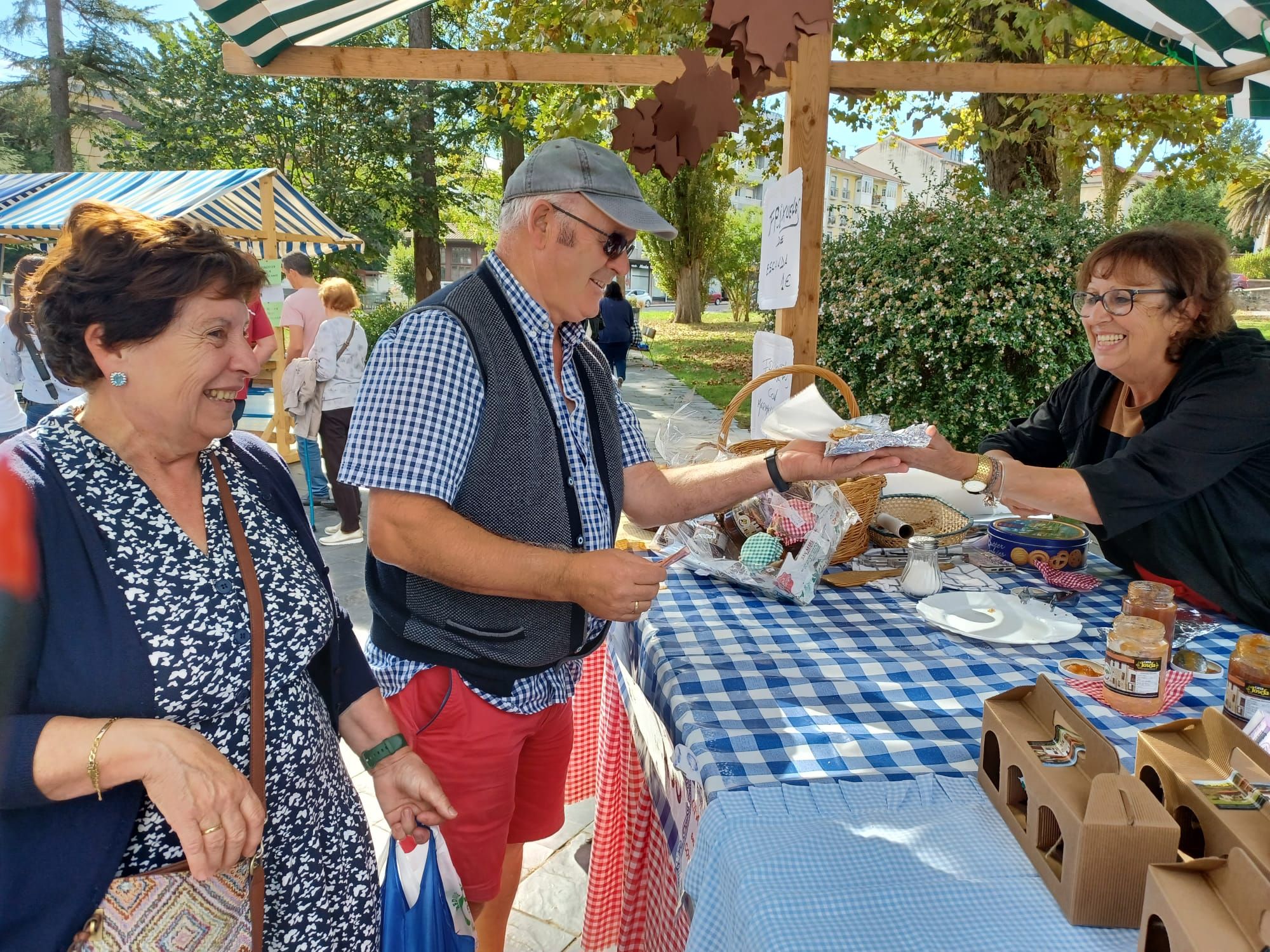 Grado, tradición y calidad en el gran mercadón de otoño: todas las imágenes de la cita dominical en la villa