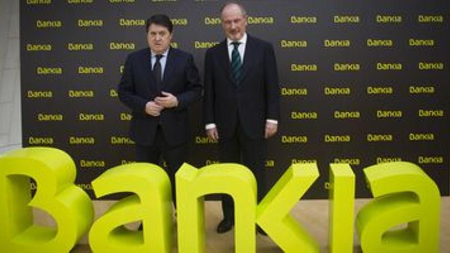 Bankia prevé debutar en bolsa el 20 de julio con un descuento próximo al 50%