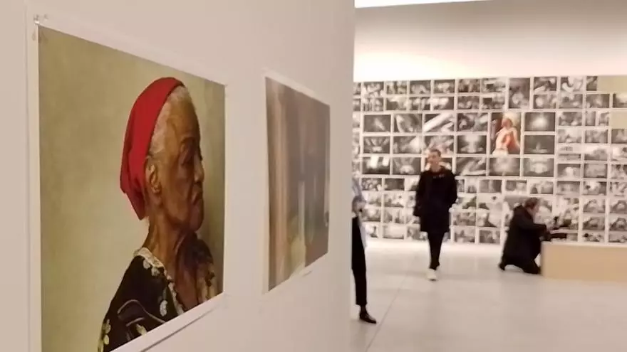 Primeras imágenes de la exposición de Annie Leibovitz en la Fundación Marta Ortega