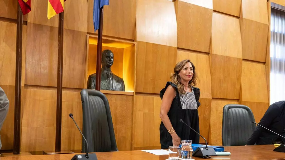 Polémica en el Ayuntamiento de Zaragoza: Natalia Chueca suspende el pleno durante 20 minutos en un debate sobre el Parque de Atracciones