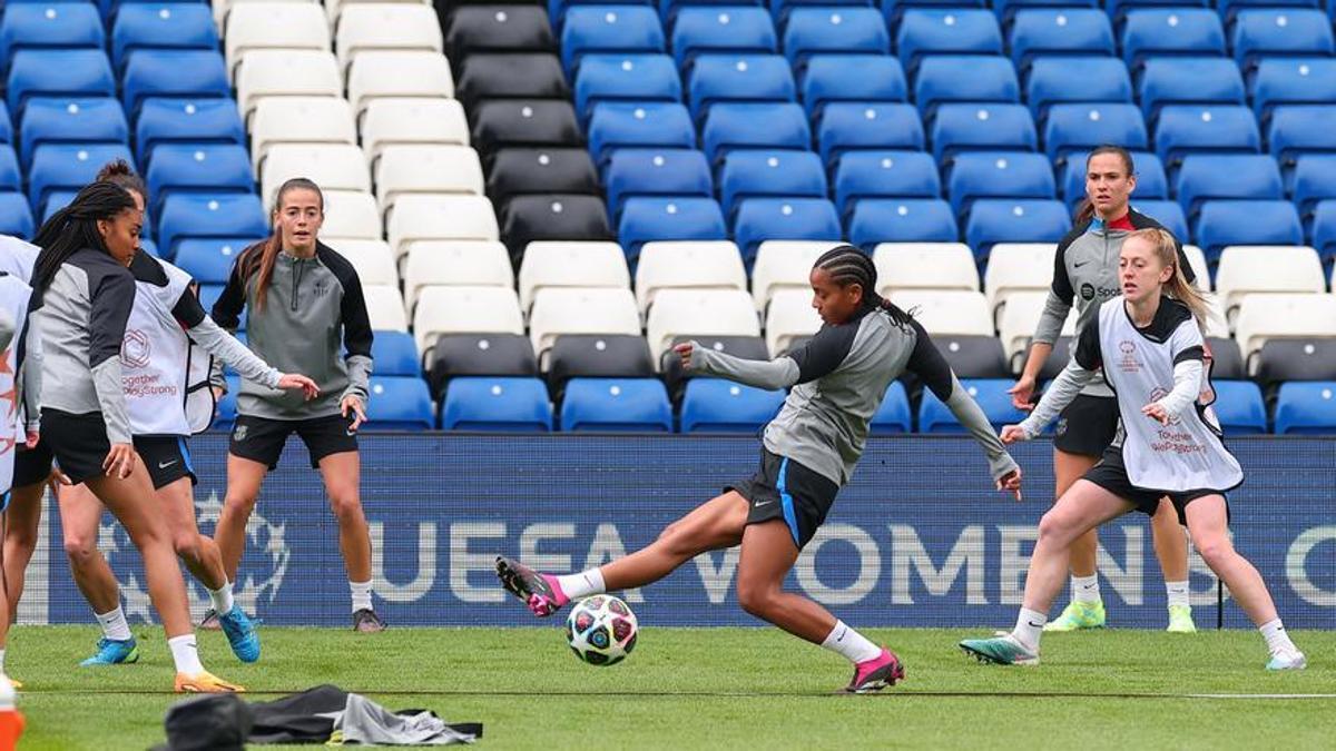 Entrenamiento de jugadoras del Barcelona.