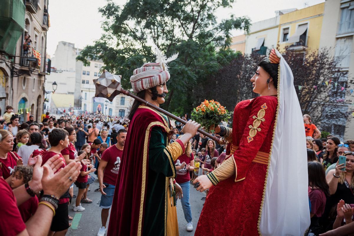 La Baixadeta, amb els Gegants Vells petits.