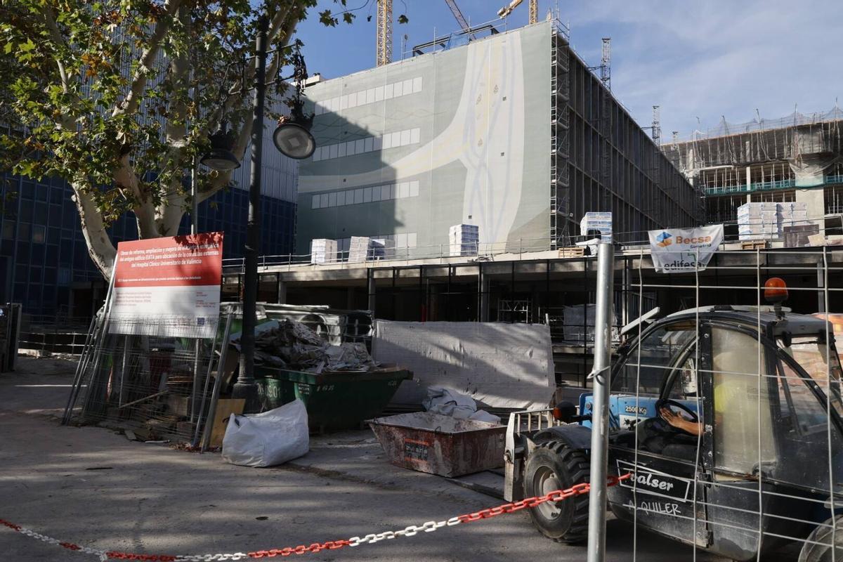 Estado de la reforma de la antigua escuela de agrónomos para albergar las nuevas consultas externas del H. Clínico.