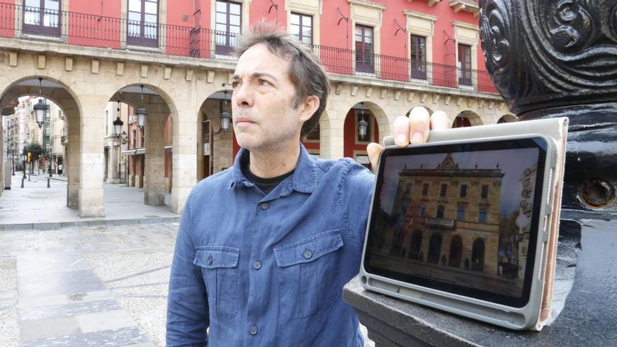 Gijón, de ser &quot;oscura, decadente&quot; y estar &quot;en el fin de una era&quot; a una ciudad &quot;activa y embellecida; así es &quot;Plaza Mayor&quot;, la película de Marcos M. Merino que llega al Festival de Cine