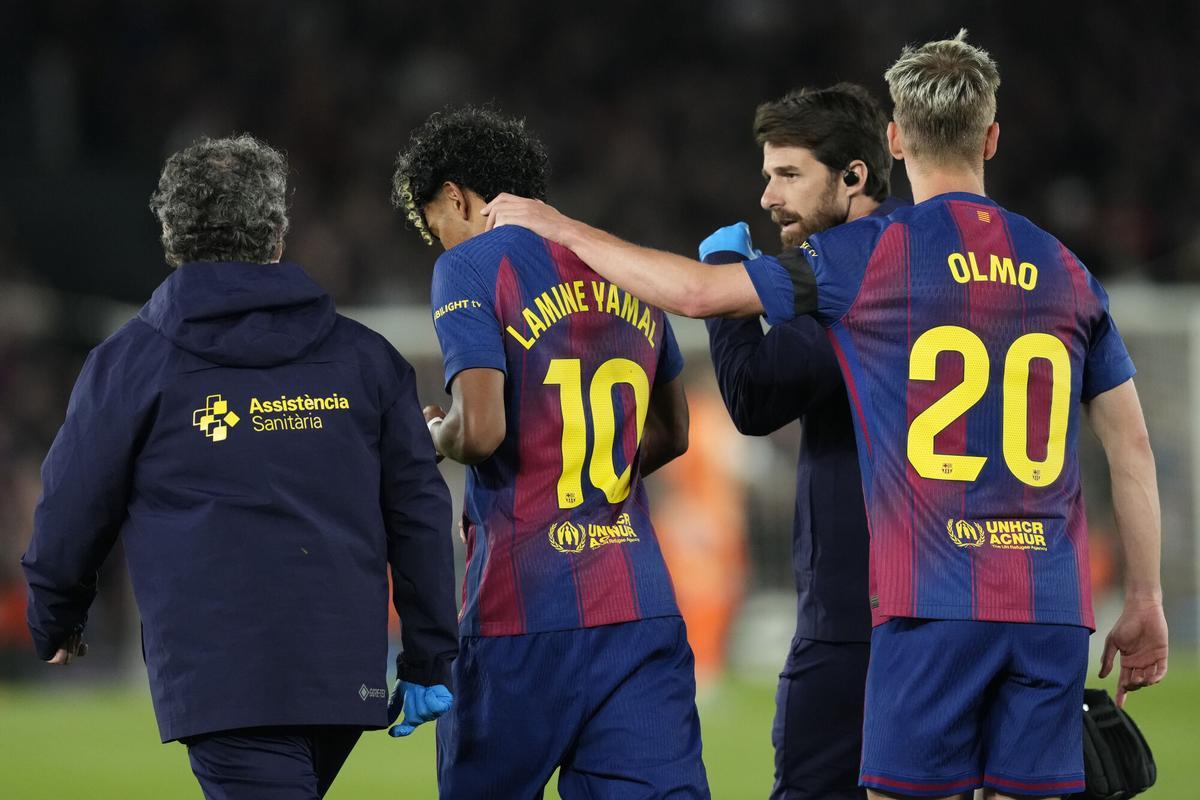 Lamine Yamal se retira lesionado del partido ante el Celta