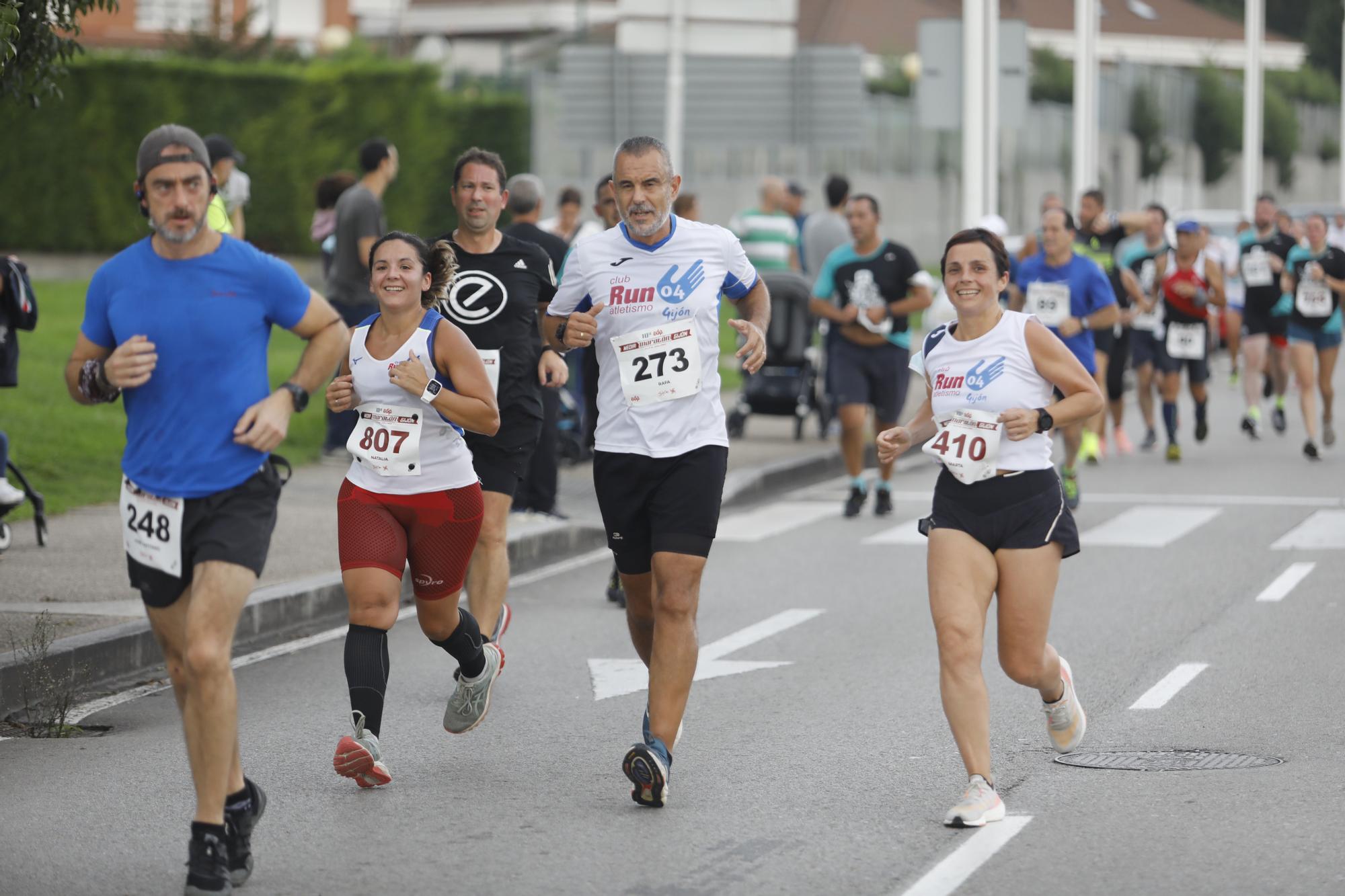 En imágenes: así fue la Media Maratón de Gijón