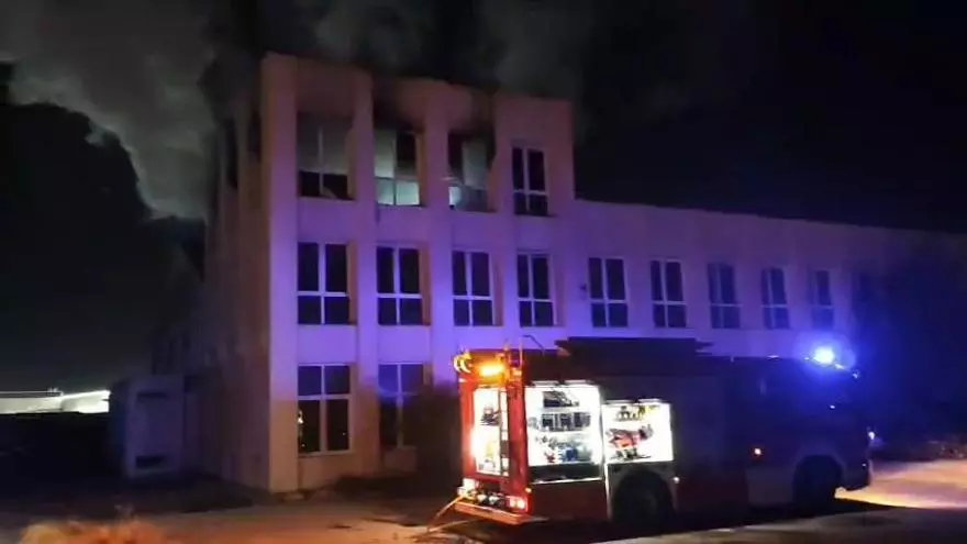 Incendio en una antigua fábrica de Novelda