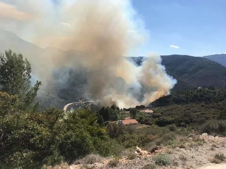 Incendio en Benigembla y Castell de Castells