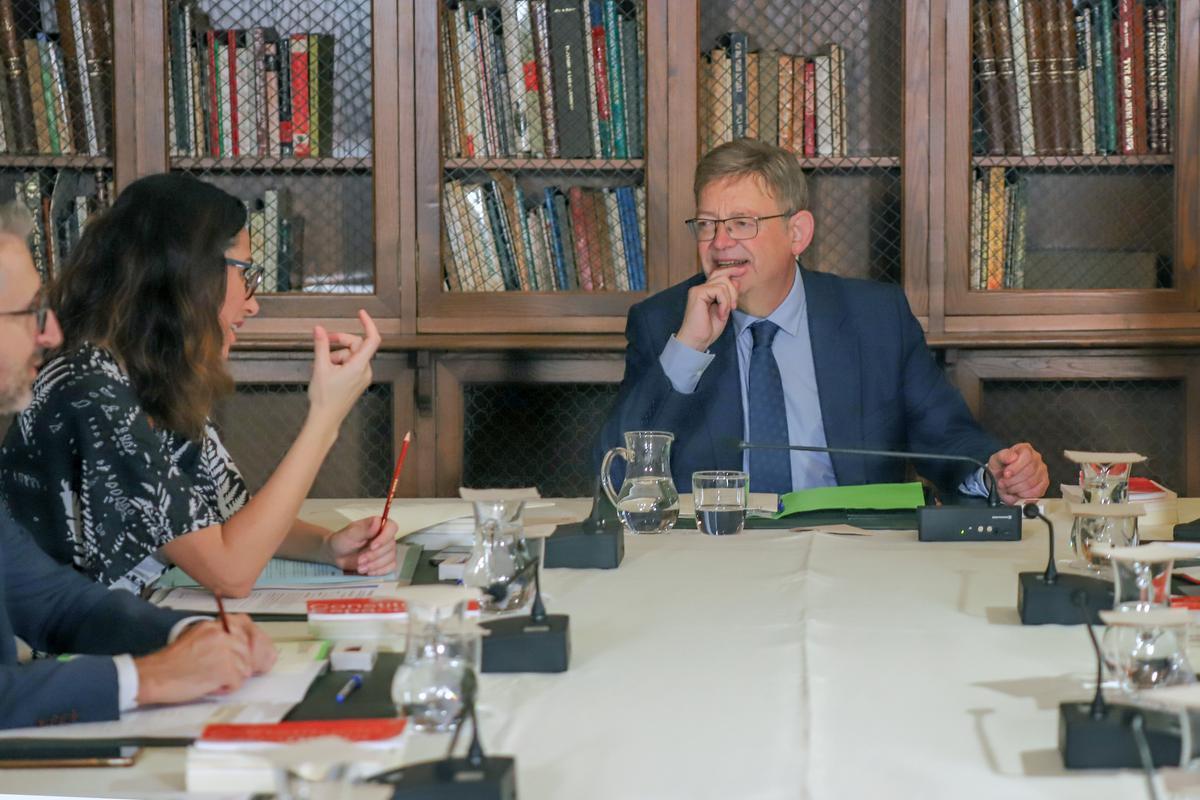 Pleno del Consell en el palacio del marqués de Rafal en Orihuela