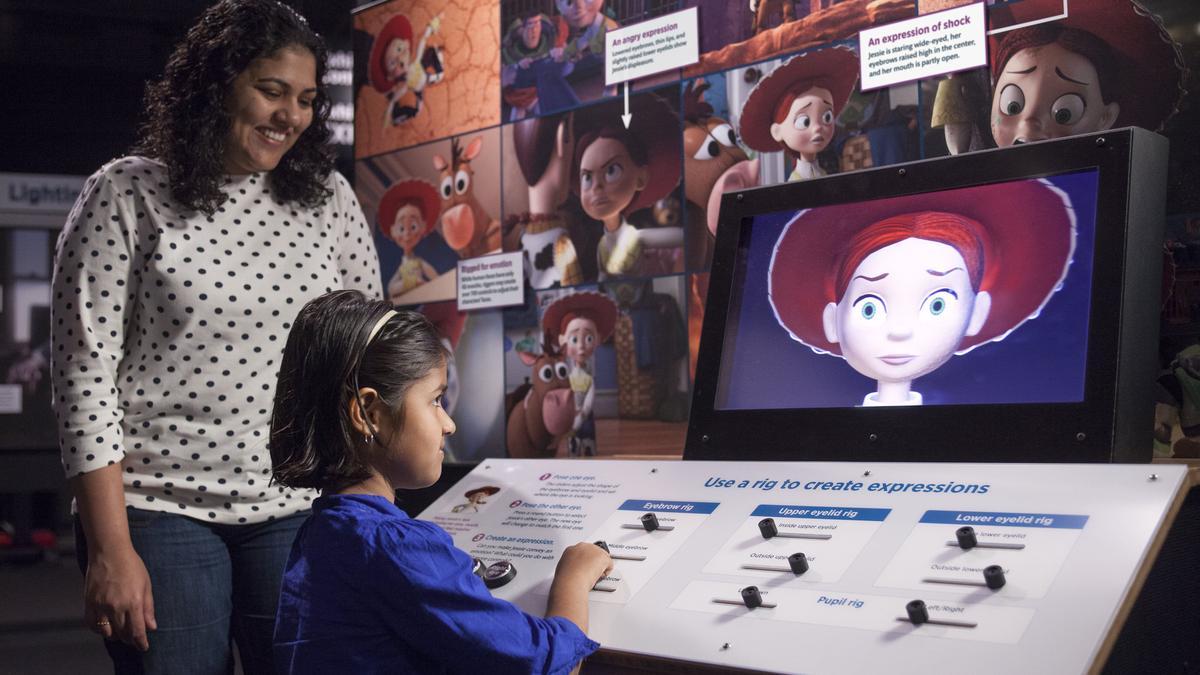Un detalle de la exposición de Pixar en CosmoCaixa.