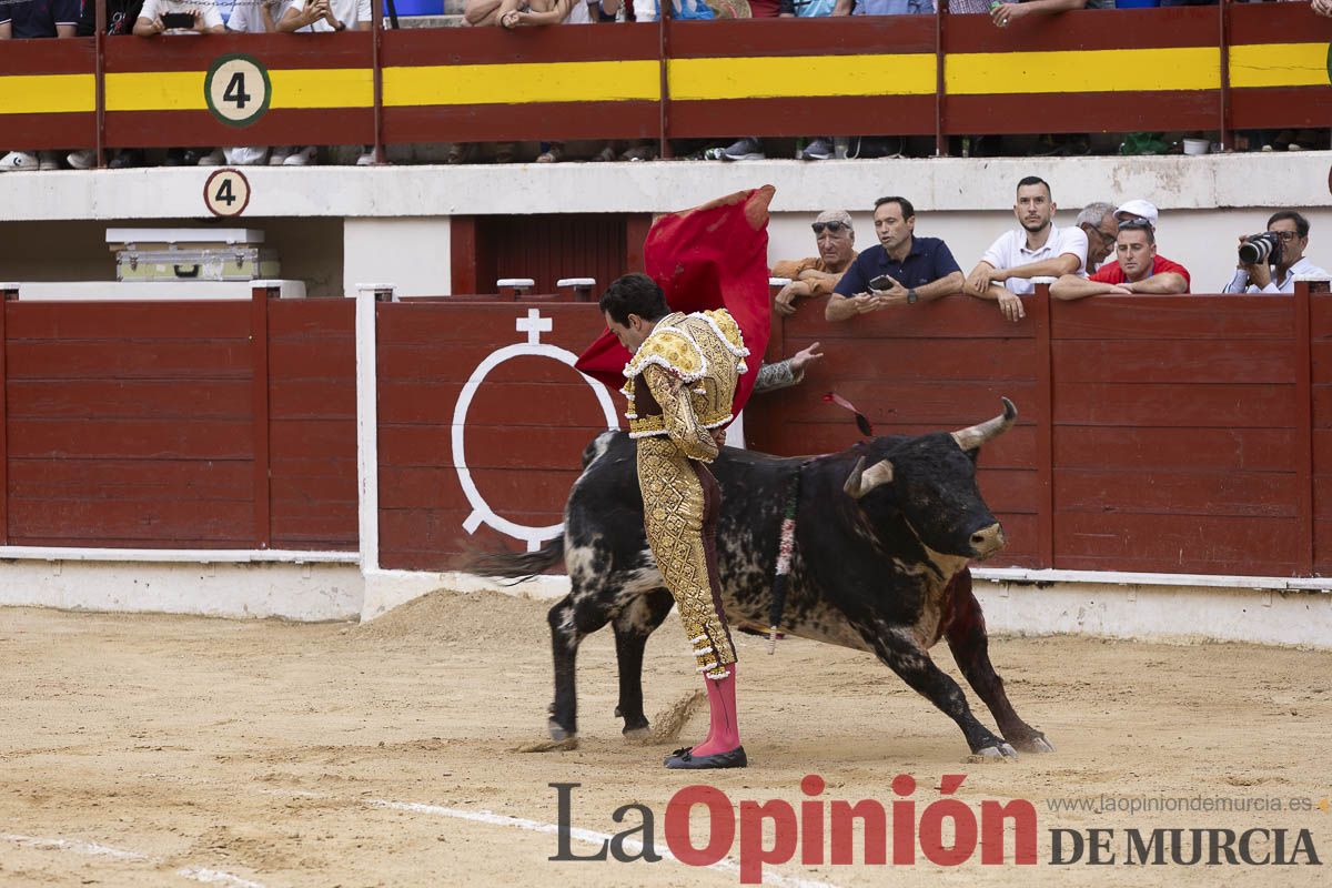 Tarde histórica en Abarán con la alternativa de José María Trigueros y el indulto de Tomás Rufo, junto a Castella salieron a hombros