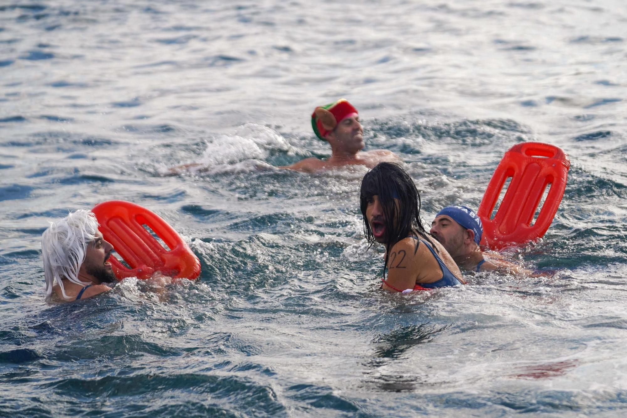 Todas las imágenes de la Copa de Nadal de natación en Ibiza