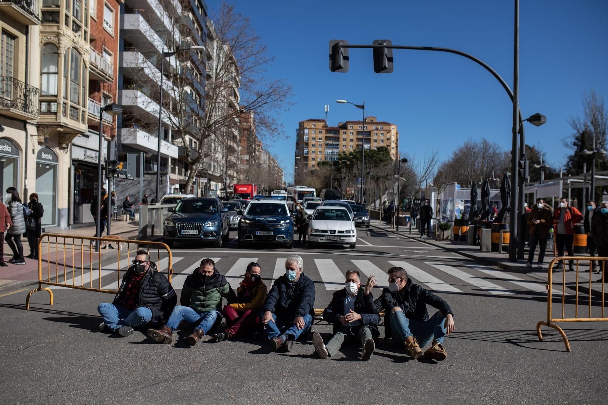 GALERÍA | Las mejores imágenes de la movilización de los hosteleros de Zamora