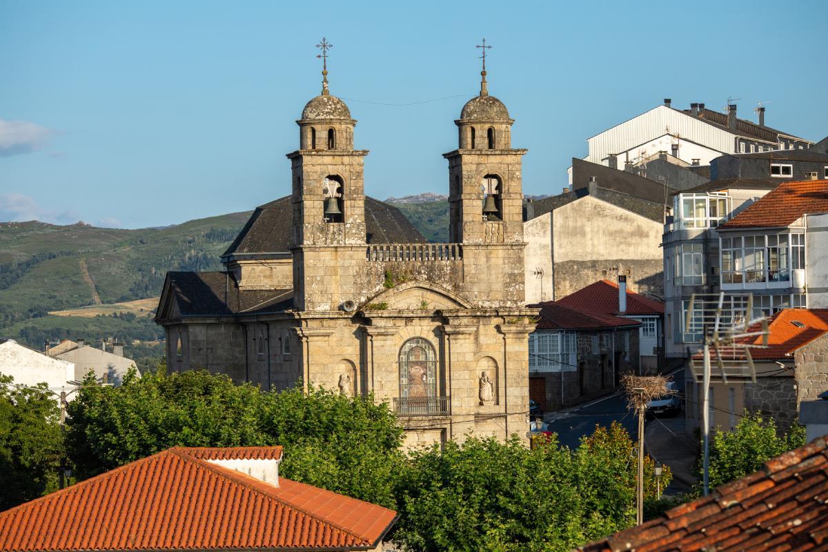 El santuario de Los Remedios en Castro de Caldelas (Ourense)