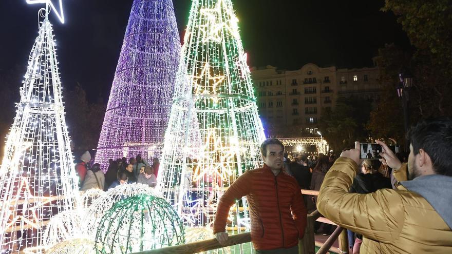 Todos los peligros que esconden las luces de Navidad y que nadie parece querer ver