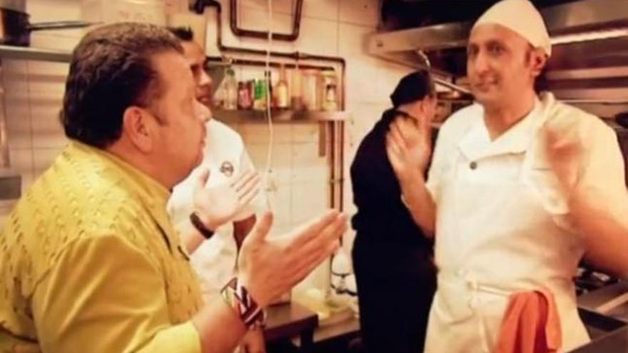 Chicote sufre la tiranía en la cocina de los chefs de un restaurante indio