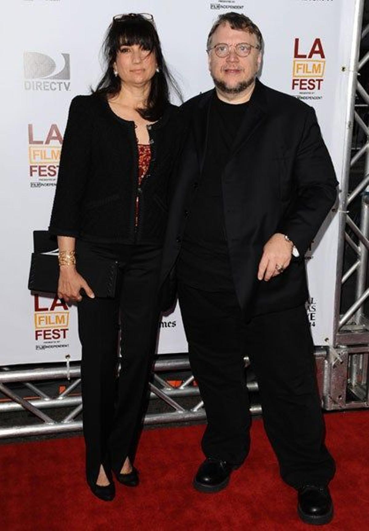 Guillermo del Toro y Lorenza Newton