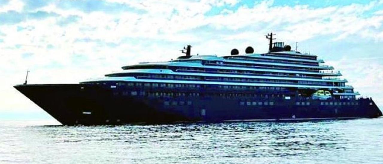 El crucero “Evrima”, en alta mar casi concluido.