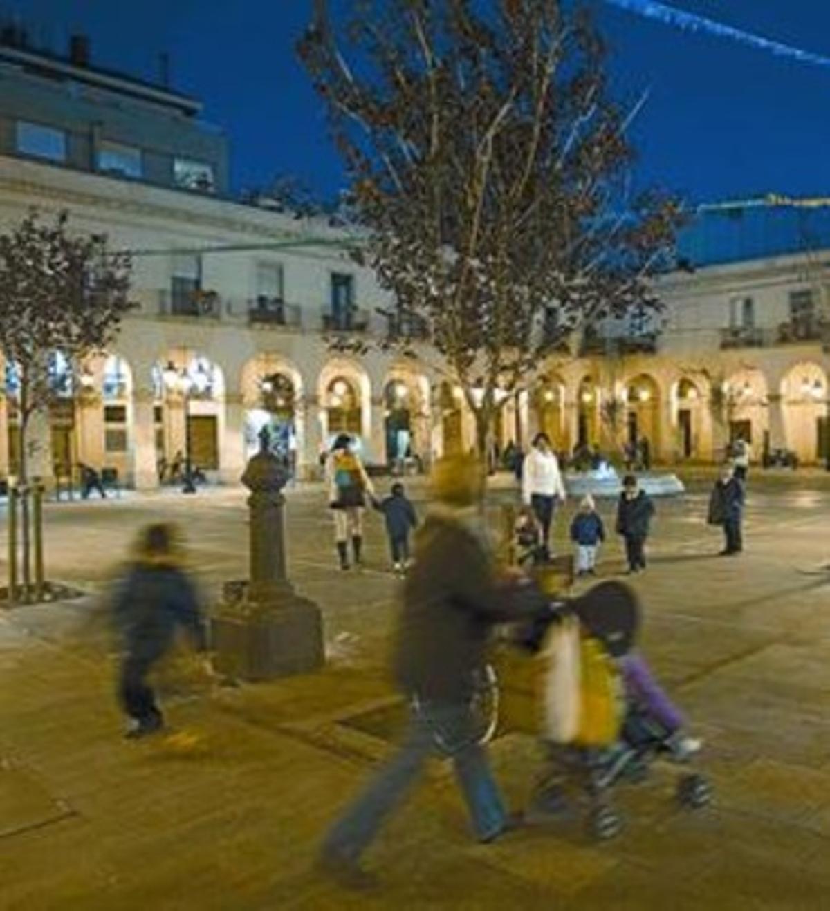 La plaça de Masadas8Una tranquil·la tarda d’hivern a la plaça. La plaça de Masadas8Una tranquil·la tarda d’hivern a la plaça.