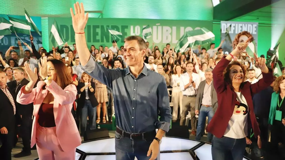 María Jesús Montero a Pedro Sánchez en Córdoba: "Lo que yo quiero en Andalucía es lo que tú haces en España"
