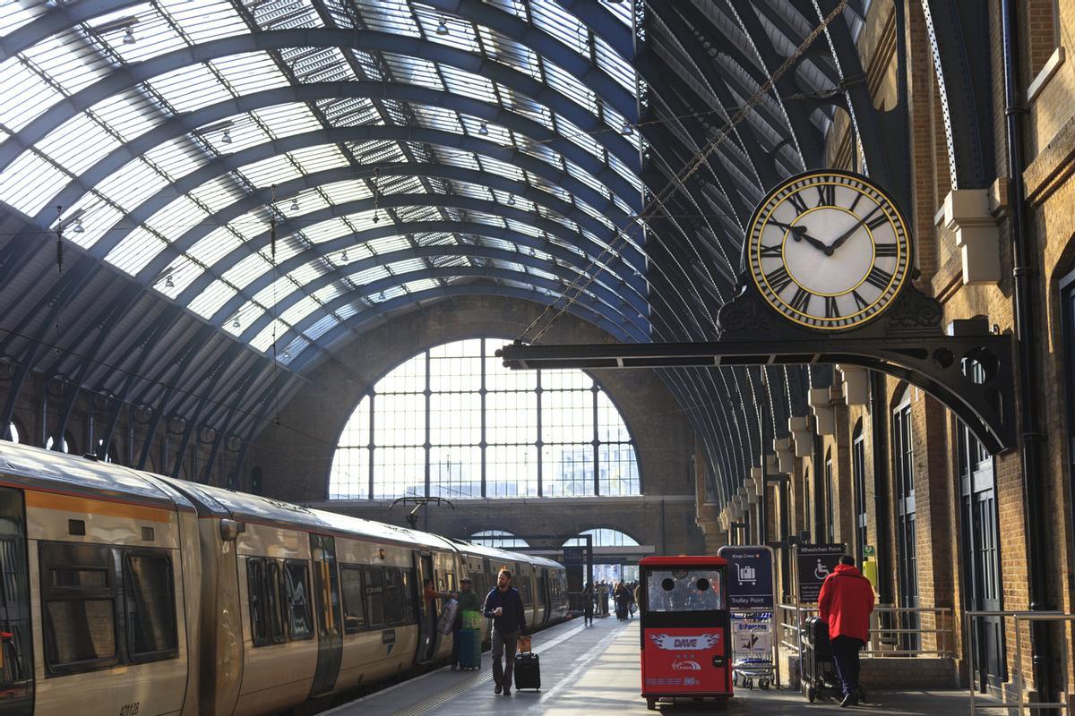 Desde la estación de King's Cross en Londres podrás viajar a los escenarios de 'Harry Potter'