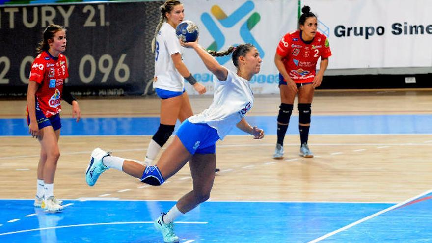 Vizuete lanza un penalti en un partido de esta pasada temporada.