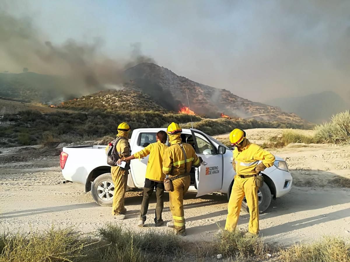 Impresionante incendio en la sierra de Alcubierre