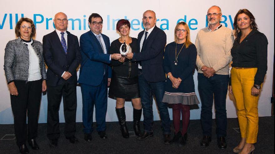 Lucía Olga Tejera, Rafael Yanes, Celestino Pérez, Guadalupe Villalba, Pablo Yebra, Nori Machín, José Pérez y Olivia Duque, ayer, en el Palacio Spínola de Teguise.