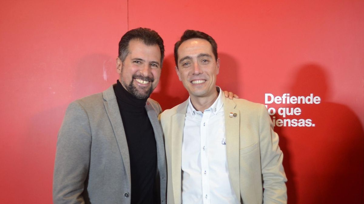 El líder del PSOE de Castilla y León, Luis Tudanca, junto a Luciano Huerga, meses antes de su fallecimiento.