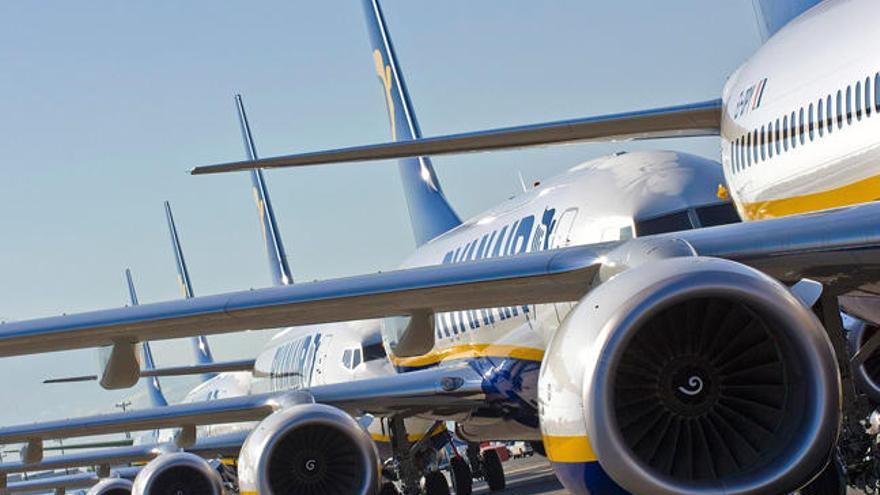 Aviones de Ryanair. //@ryanair