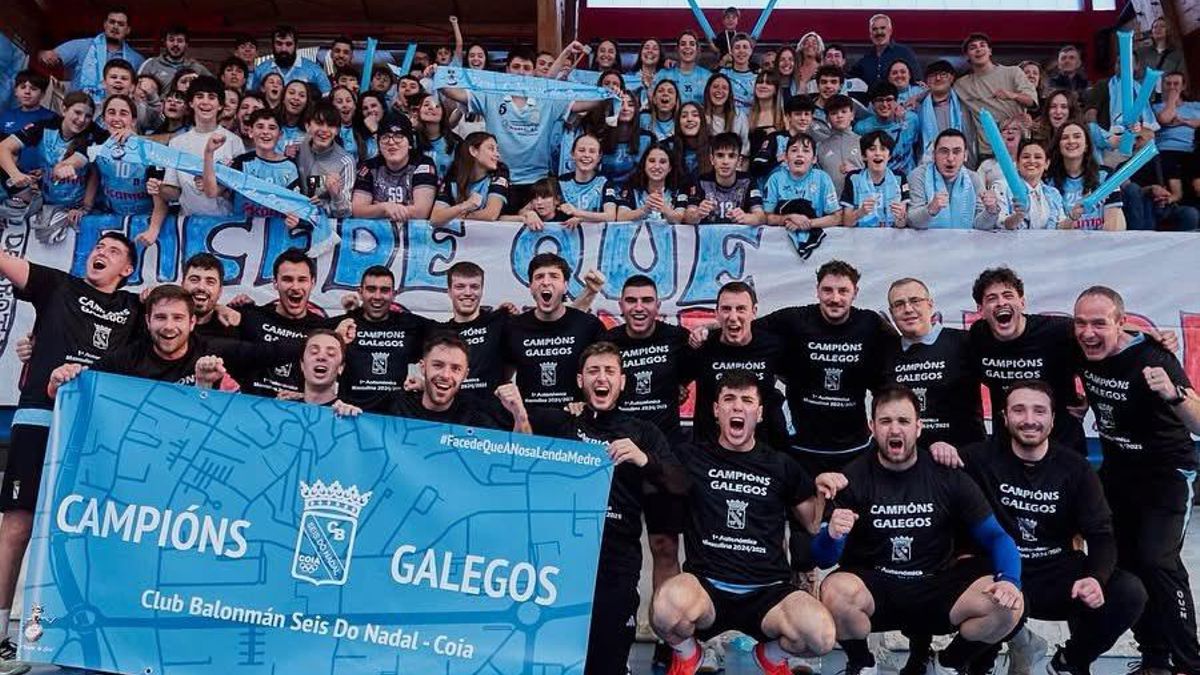 El Distevi Seis do Nadal, tras proclamarse campeón territorial.