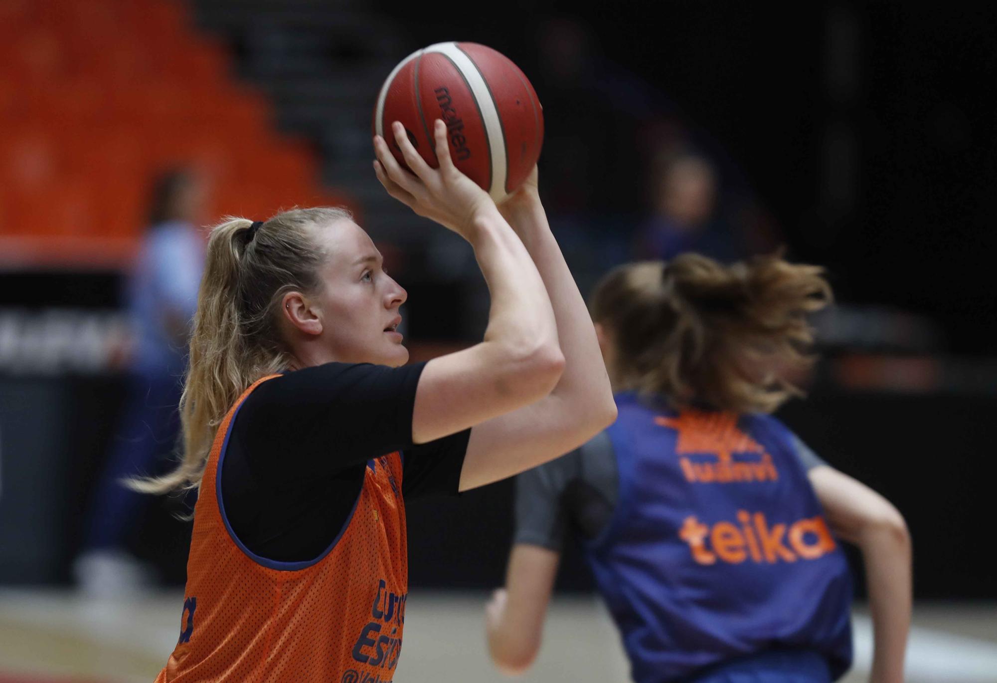 Último entrenamiento de Valencia Basket antes del partido de Eurocup Women frente al Fuenlabrada