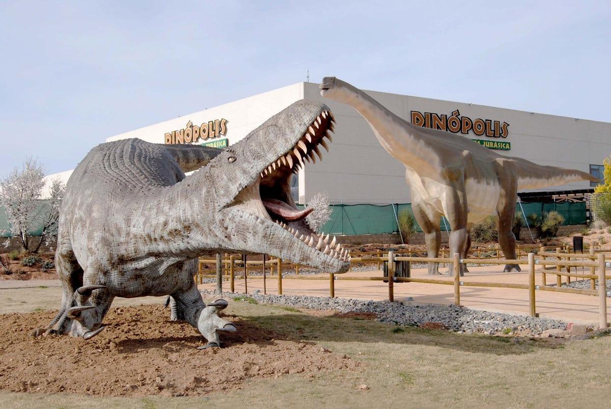 Torvosaurus en Tierra Magna, Dinópolis