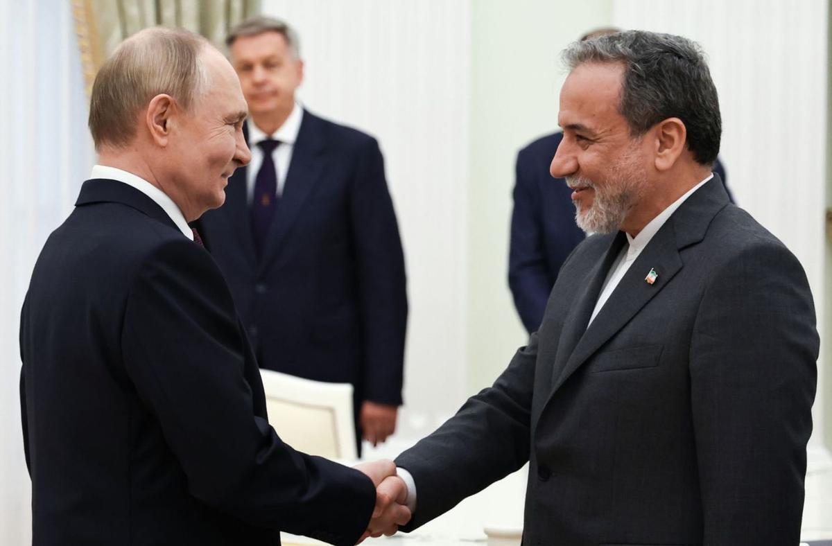 Moscou i Pequín eviten oferir suport militar directe al règim de Teheran Moscou i Pequín eviten oferir suport militar directe al règim de Teheran
