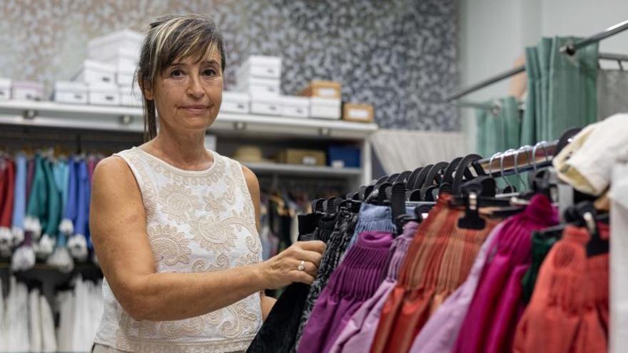 Susana Clavería, histórica vendedora de ropa aragonesa en Zaragoza: "Ha cambiado todo en cinco décadas"