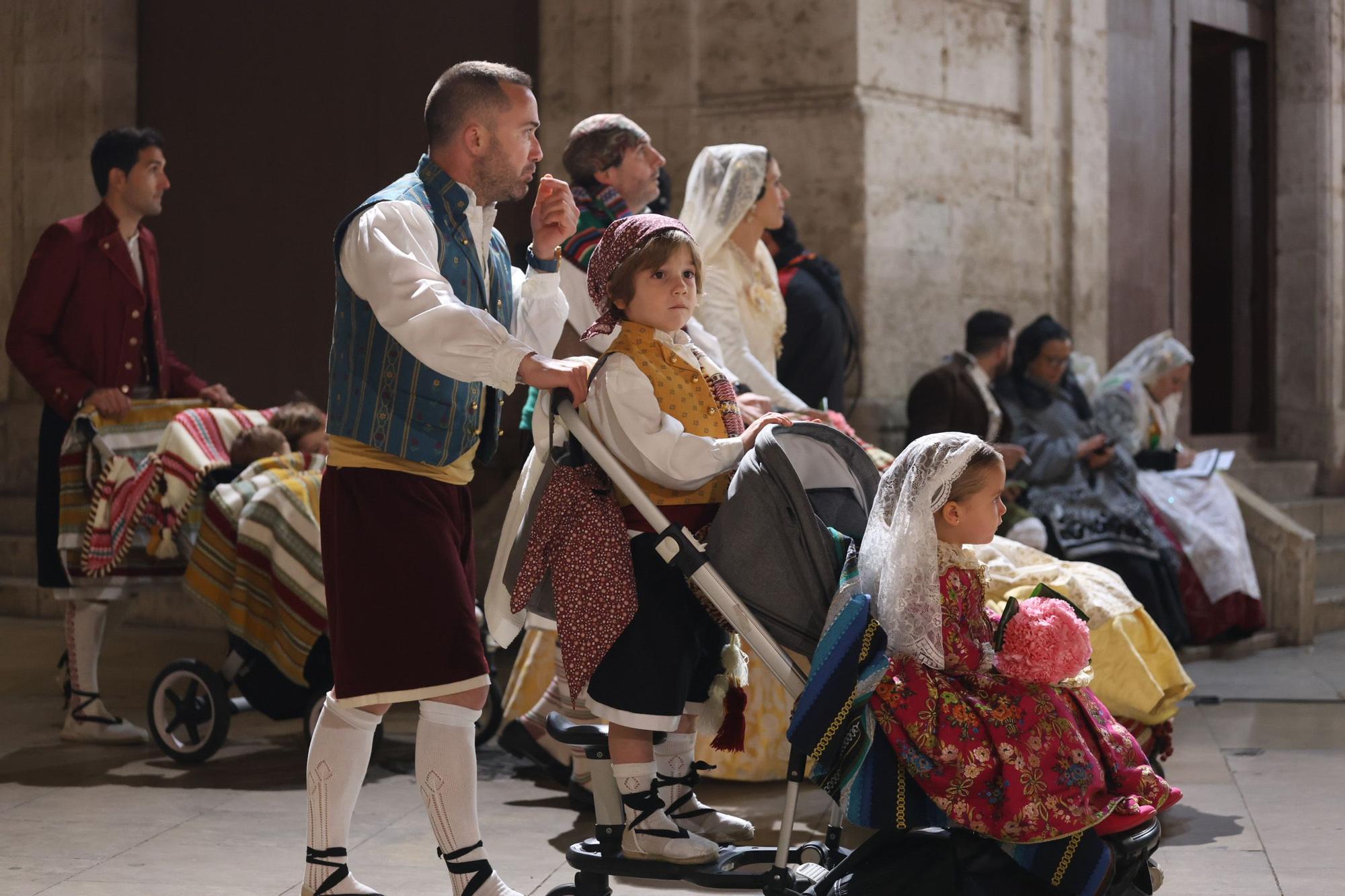 Búscate en el primer día de la Ofrenda en la calle San Vicente entre las 21 y las 22 horas