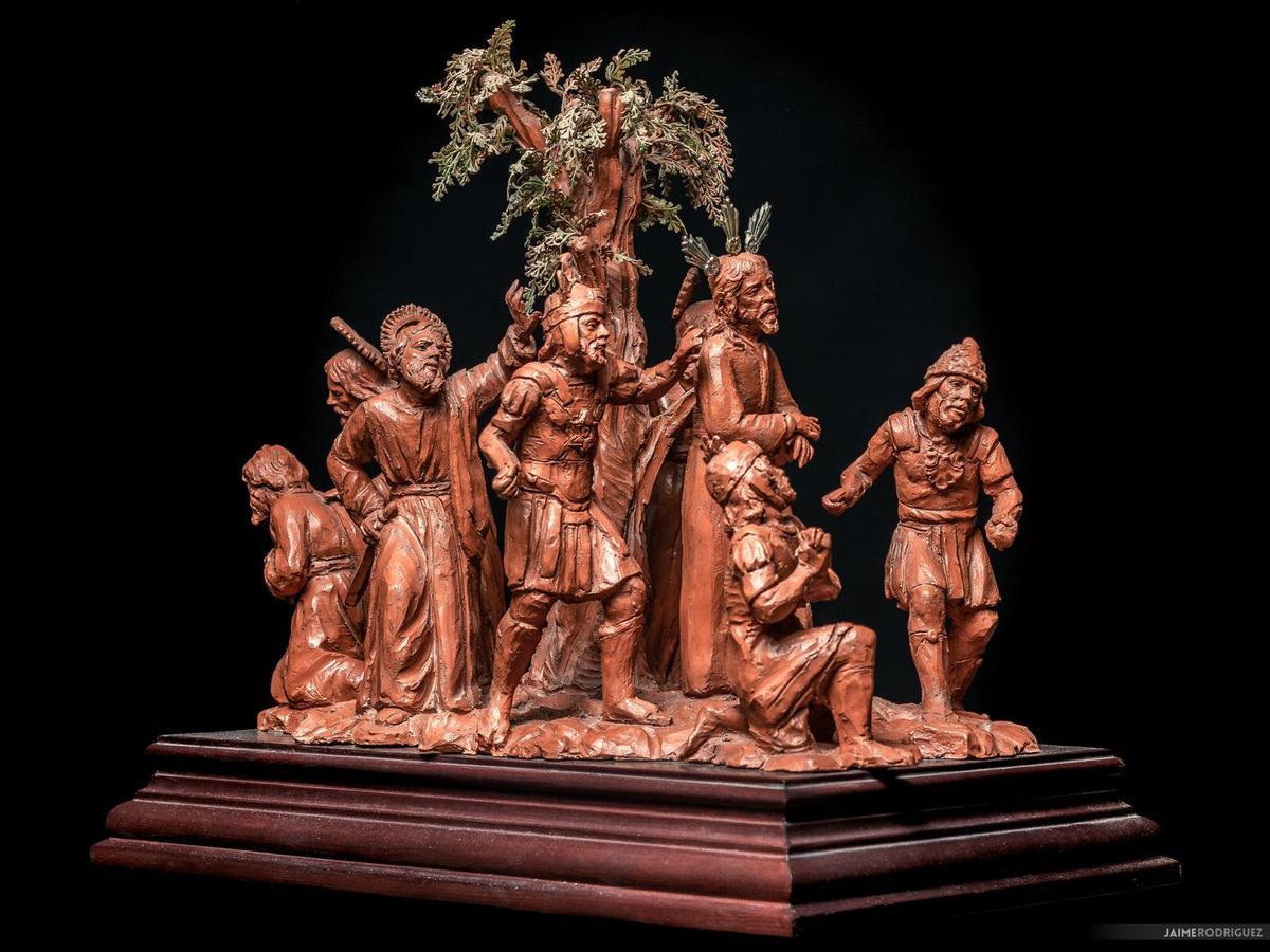 Boceto en barro de la composición del futuro misterio del Señor de la Humildad.