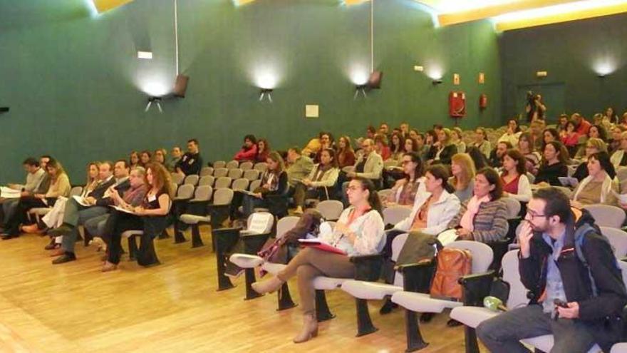 500 interinos docentes optan a 88 plazas de los programas Ítaca de Extremadura
